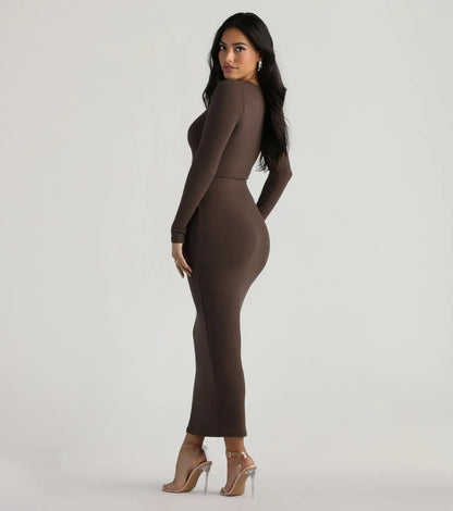 Showstoppin' Staple Long Sleeve Maxi Dress