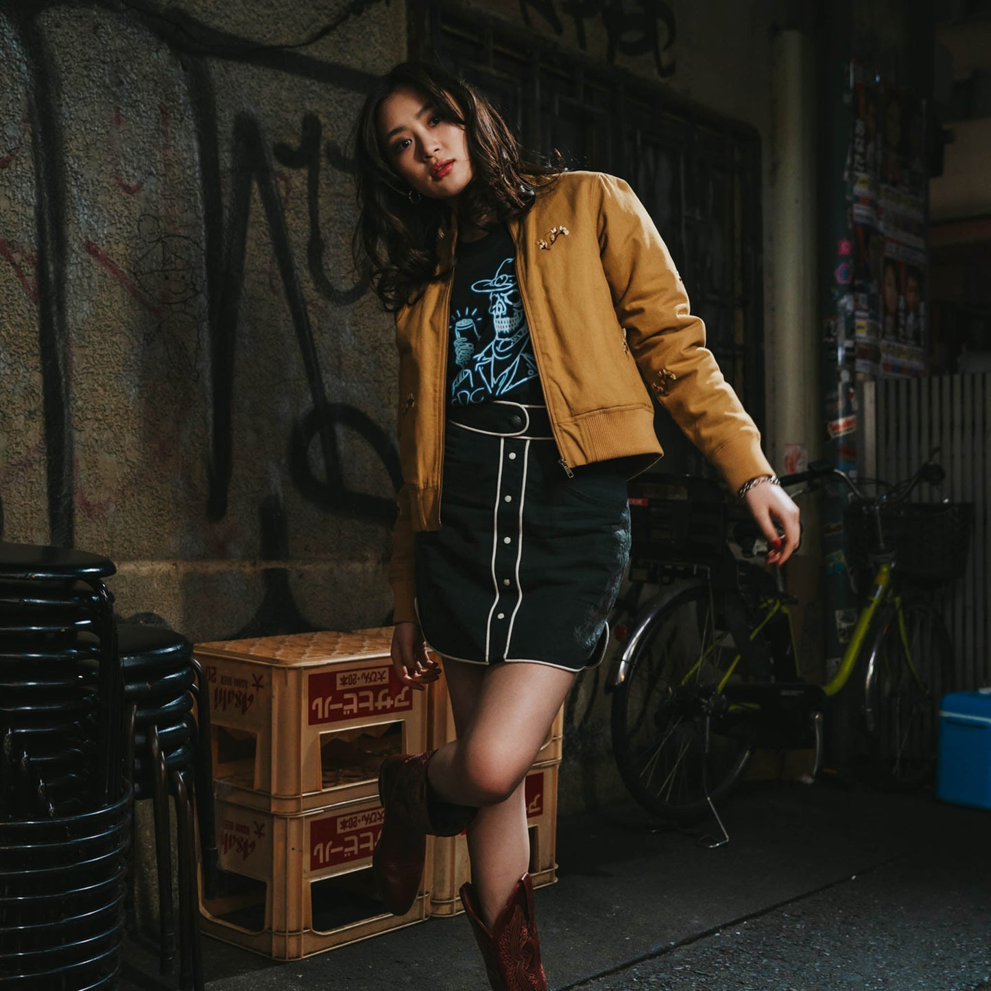 Calamity Pearl Snap Skirt - Black