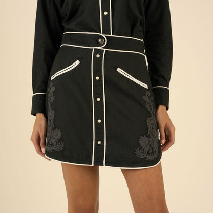 Calamity Pearl Snap Skirt - Black