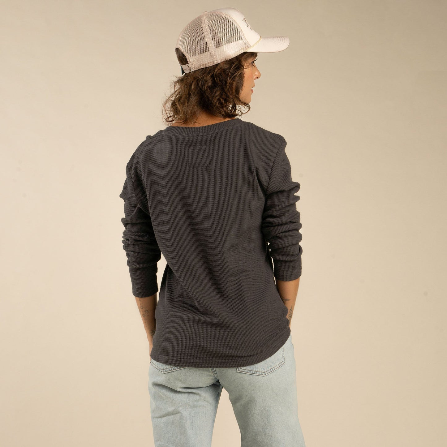 Maven Henley - Charcoal