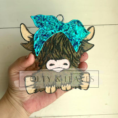 Highland Cow STYLE 2 (WITH BOW) Freshie Silicone Mold-GNG7 Exclusive