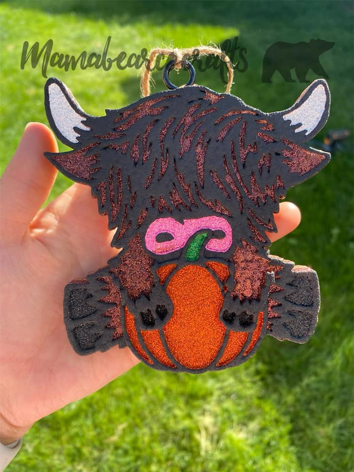 Highland Cow w/ PLAIN Pumpkin Silicone Mold-GNG7 Exclusive