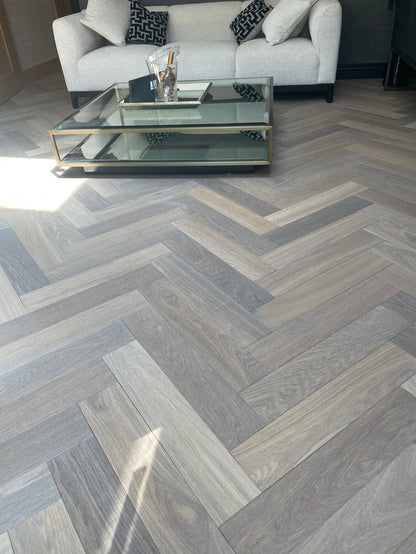 Renaissance Manolete 19 mm Smoked Oak herringbone-Renaissance Design Studio